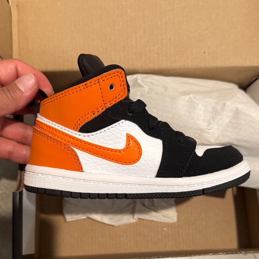 Nike Kids Sneakers - Black, White, and Orange